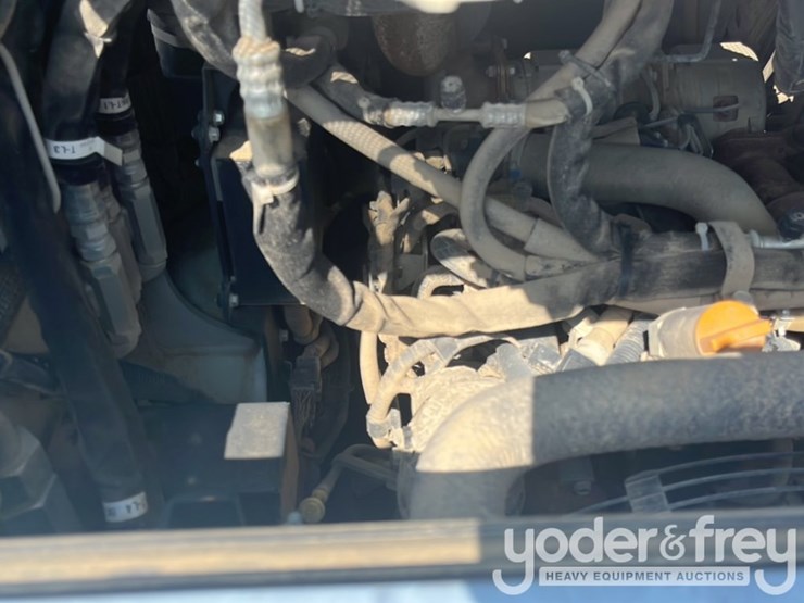 2022-takeuchi-tl10v2-image-5