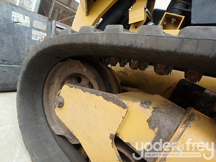 2024-caterpillar-259d3-image-12