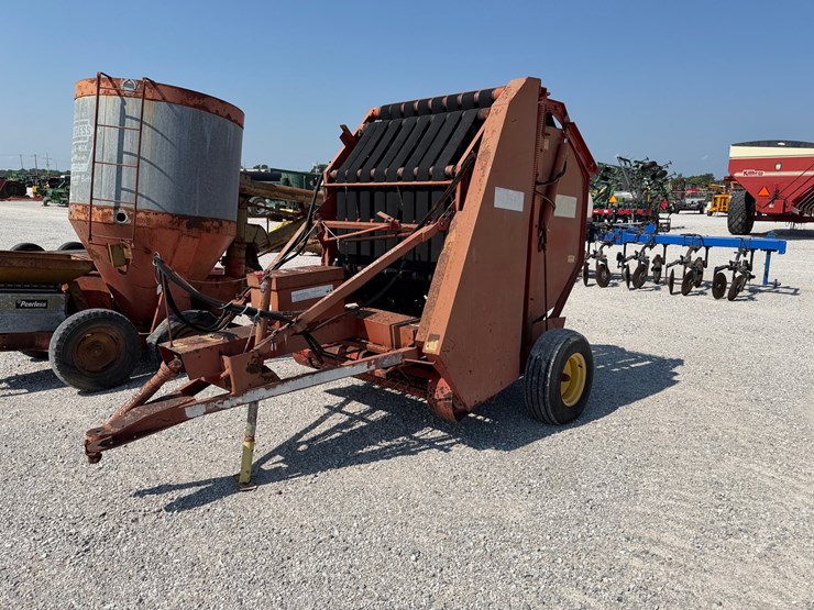 massey-ferguson-450-image-9