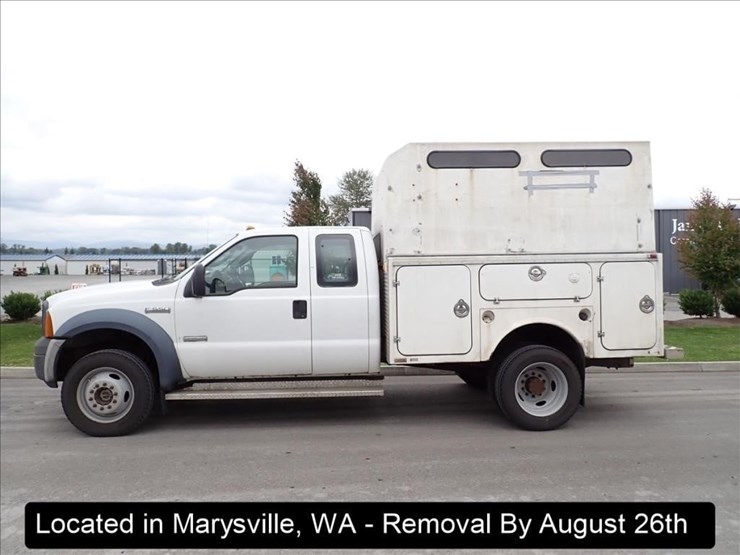 2006-ford-f550-image-4