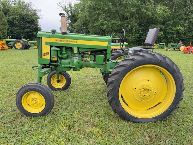 1957-john-deere-420-image-2
