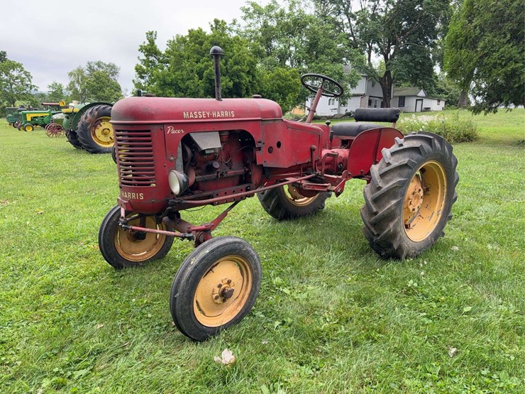 massey-harris-pacer-image-1