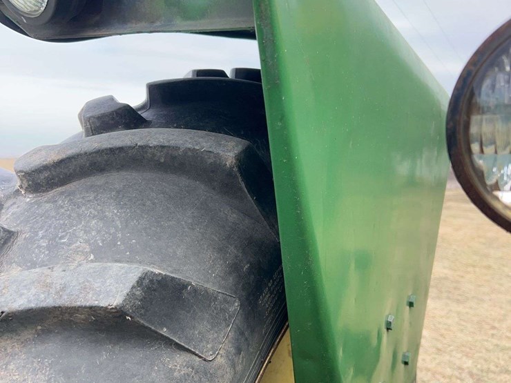 john-deere-720-image-37