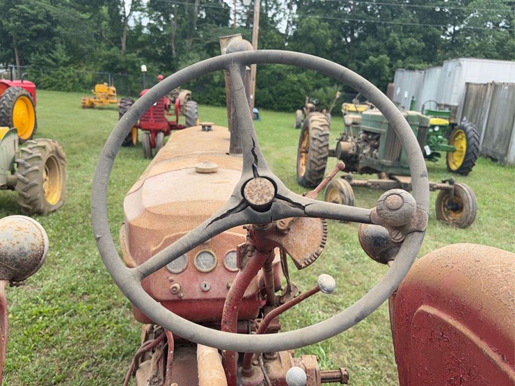 massey-ferguson-30-image-34