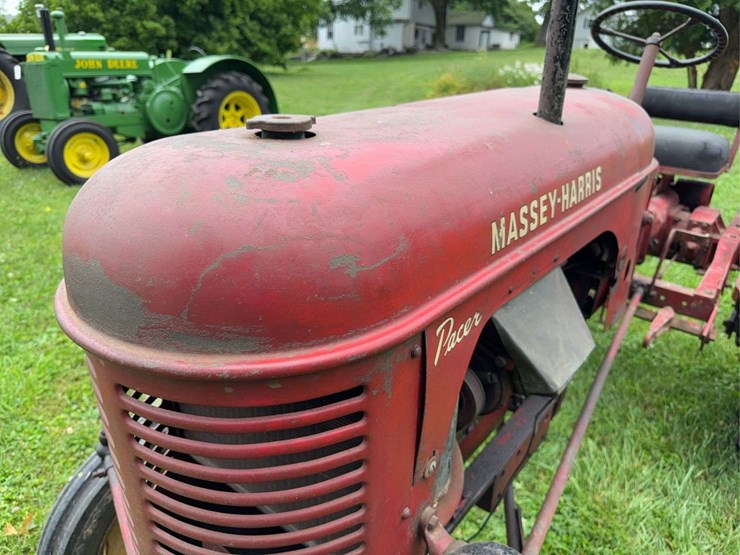 massey-harris-pacer-image-11