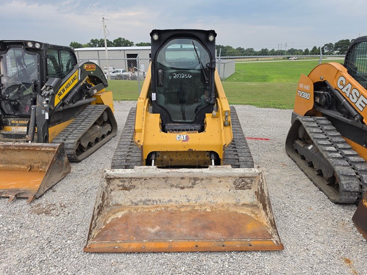 2020-caterpillar-299d3-image-2