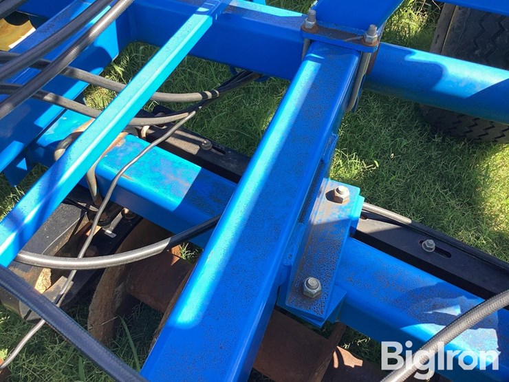 2011-landoll-7431-33-image-17