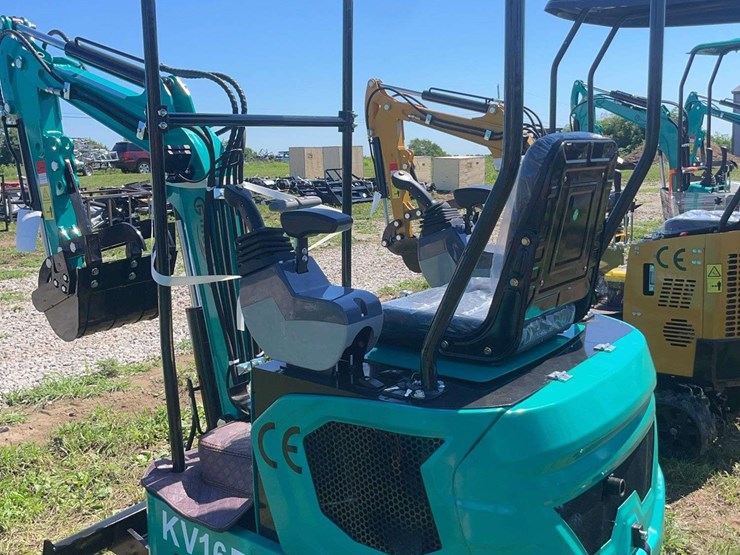 kv16r-mini-excavator-image-10