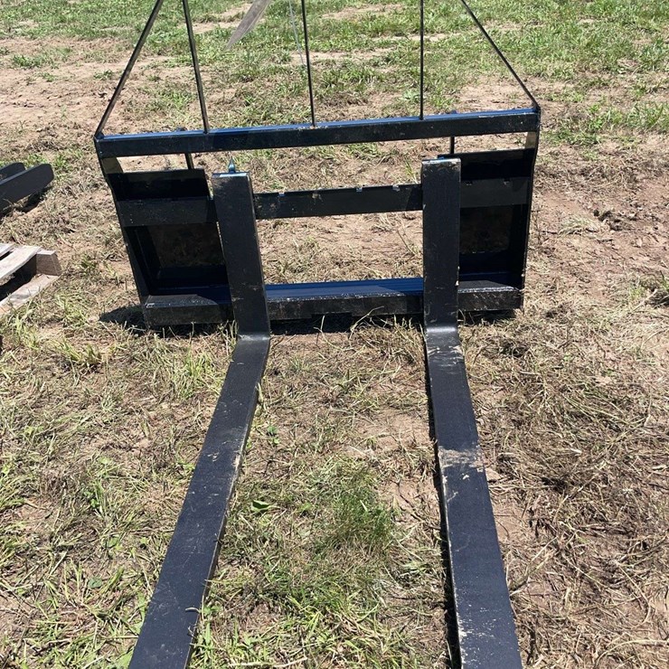 AGT Skid Steer Pallet Forks.