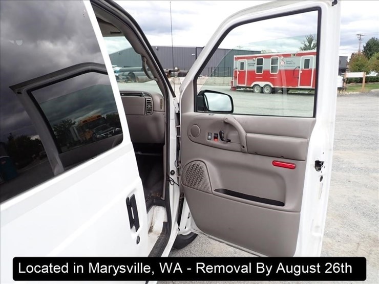 2004-chevrolet-astro-image-21
