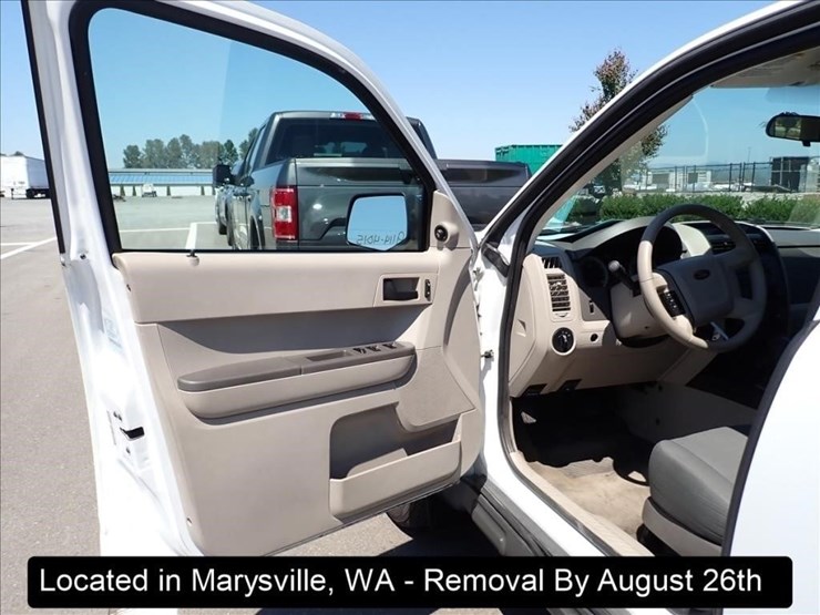 2009-ford-escape-image-3