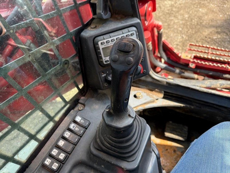 takeuchi-tl12v2-image-27