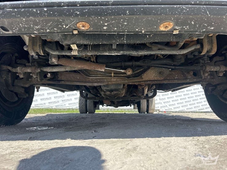2017-ford-e350-image-26