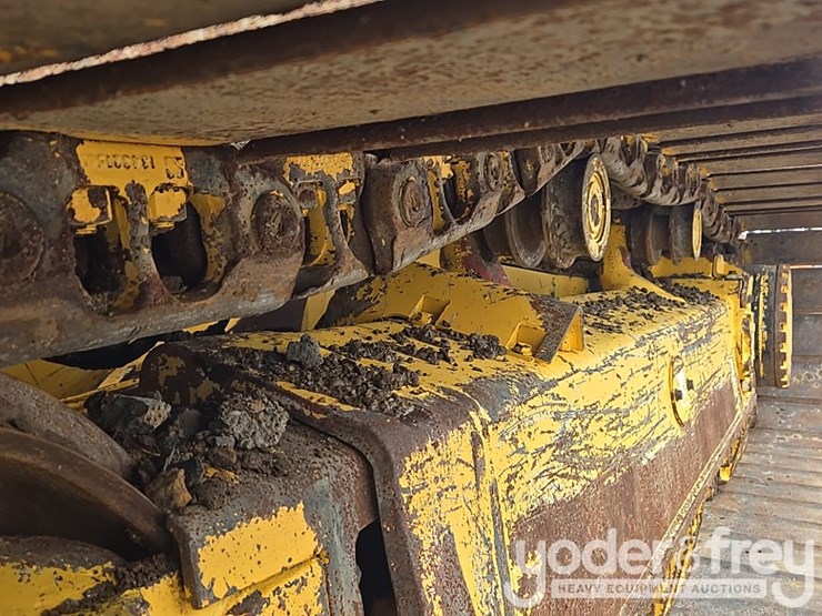 2023-komatsu-d61pxi-24-image-12