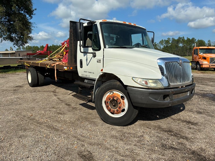 2002-international-4300-image-2