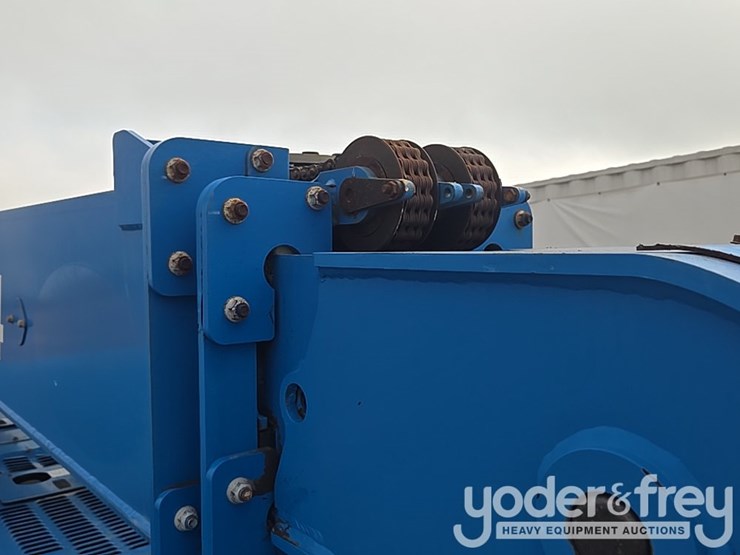 2018-genie-gth844-image-22
