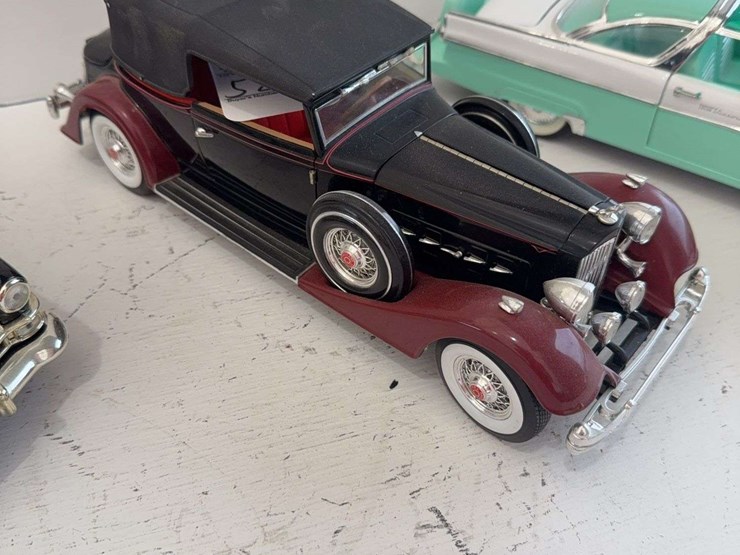 3-classic-cars,-die-cast-metal,-1/18-scale-image-2