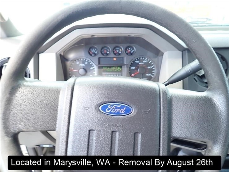 2010-ford-f250-xl-image-11