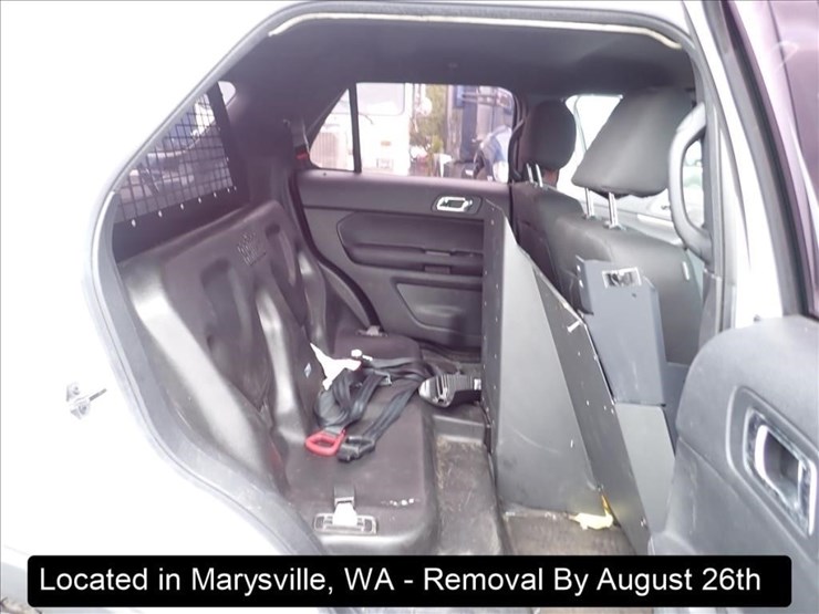 2016-ford-explorer-image-23
