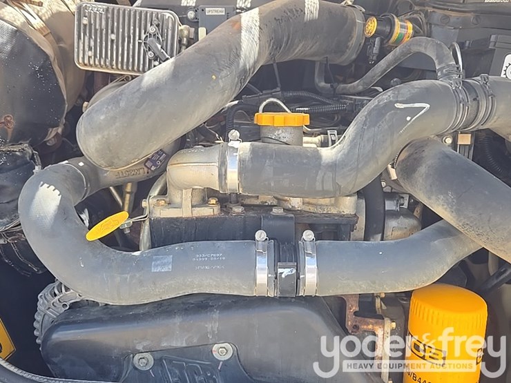 2019-jcb-510-56-image-39