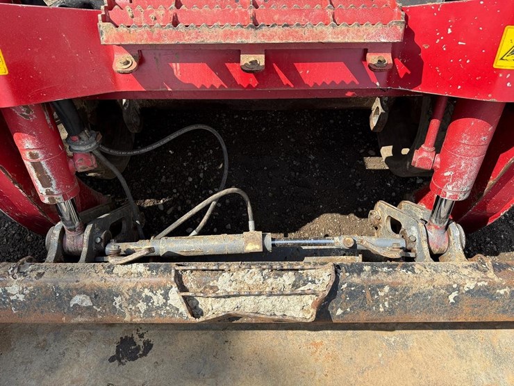 takeuchi-tl12v2-image-10