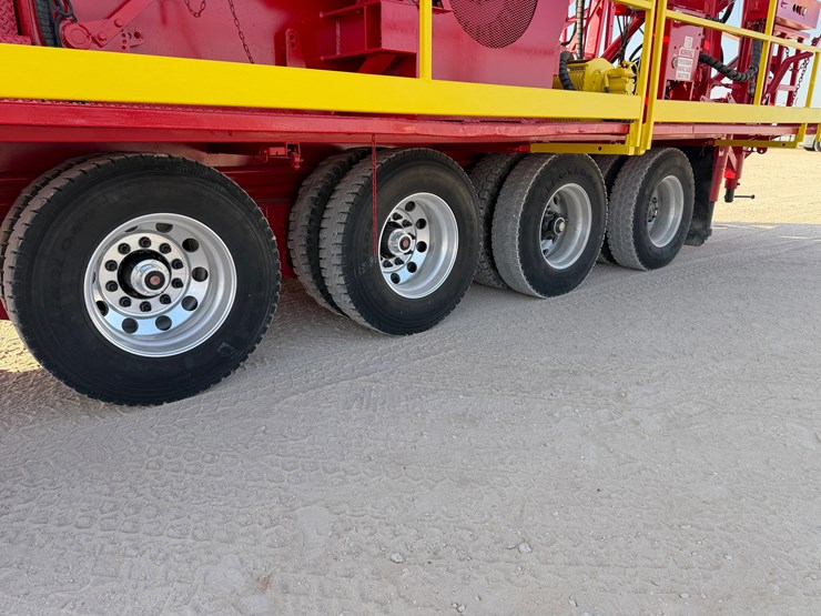 2014-service-king-675-dd-6-axle-well-service-rig,-109'x330k-#-mast-image-11