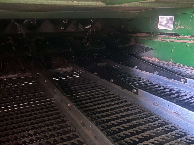 2011-john-deere-9770-sts-image-14