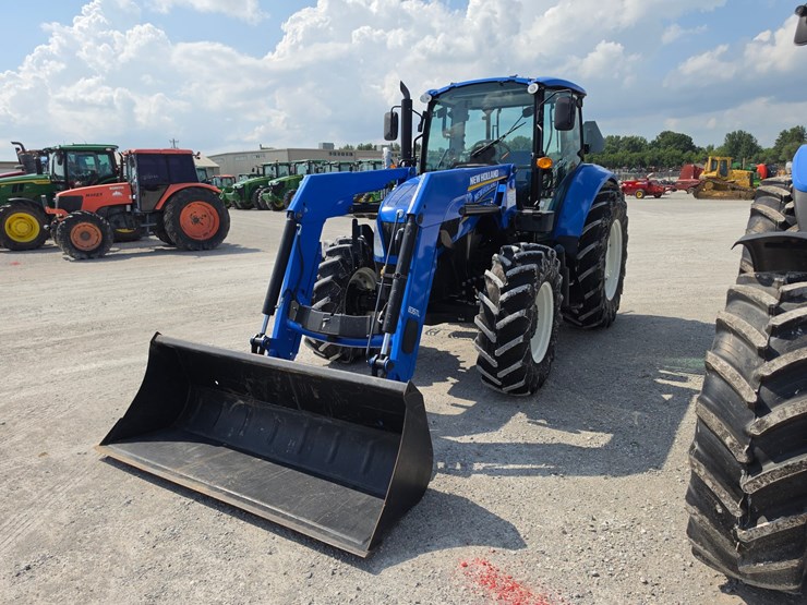 2013-new-holland-t5.105-image-25