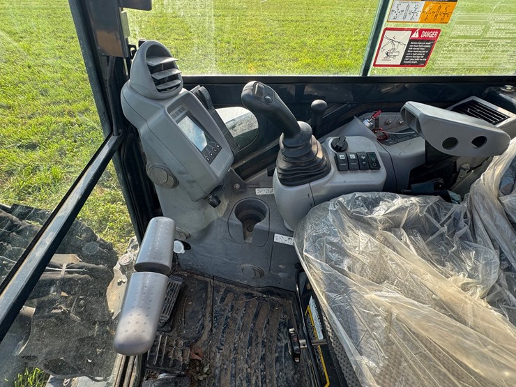 deere-35g-image-23