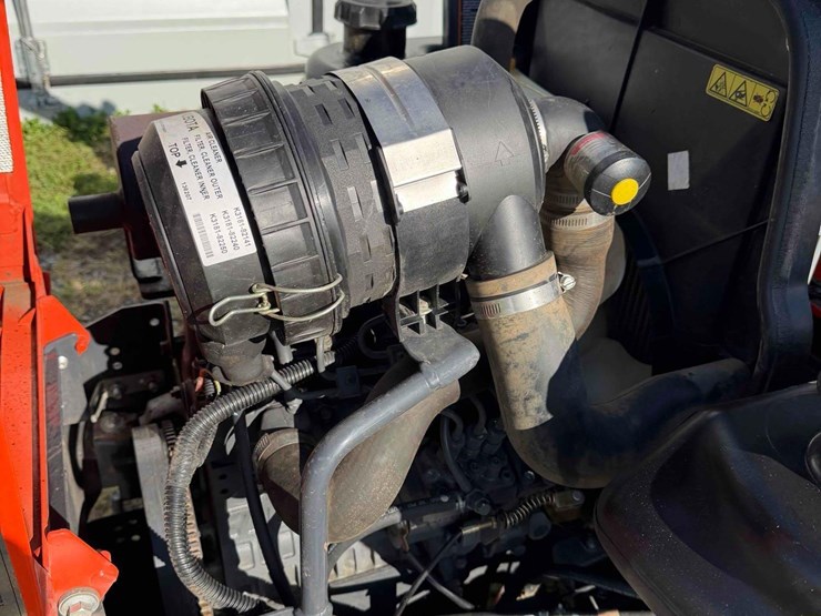 kubota-zd323-image-15