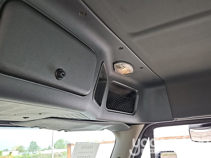 2019-freightliner-cascadia-125-image-33