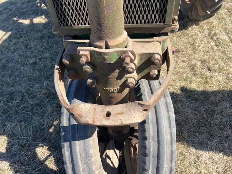john-deere-model-b-image-16