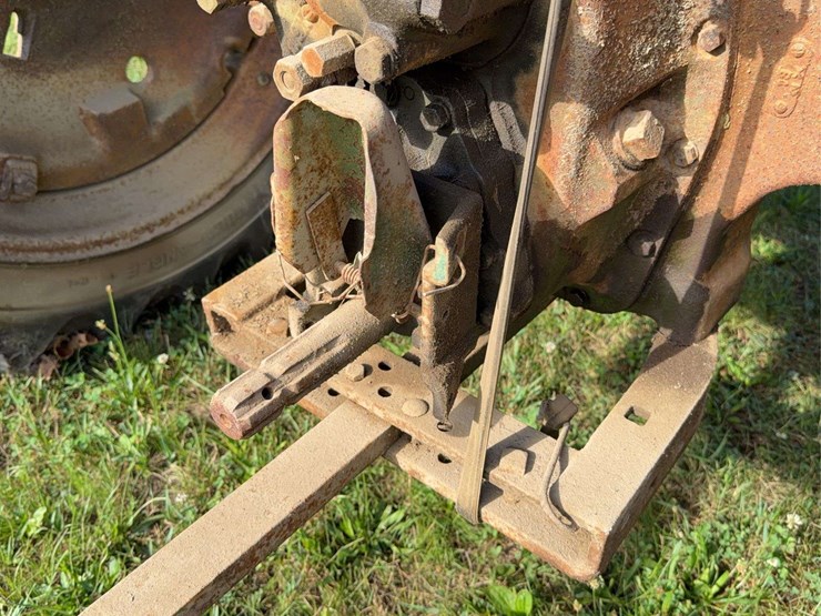 john-deere-model-b-image-32