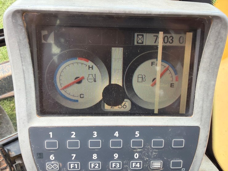 deere-85g-image-23