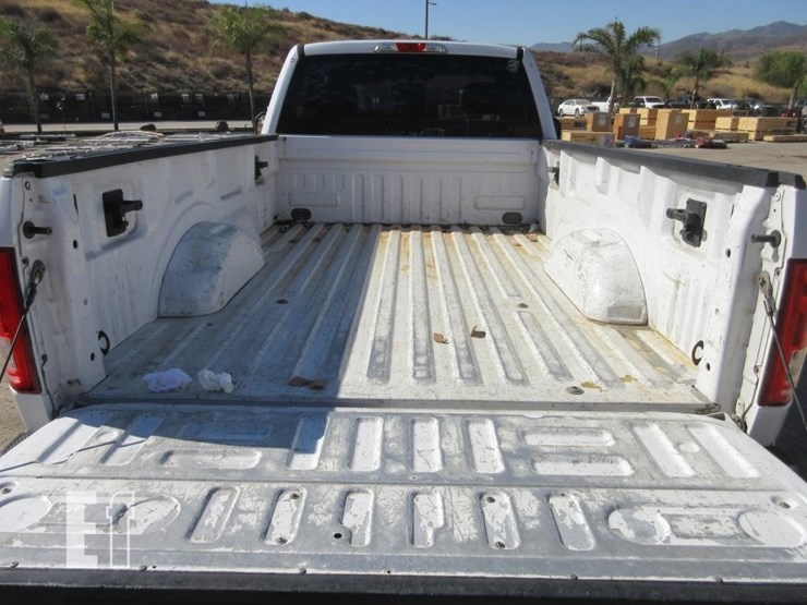 2016-ford-f150-xl-image-13
