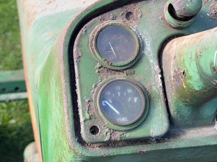 john-deere-630-image-45