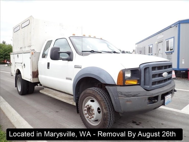 2006-ford-f550-image-18