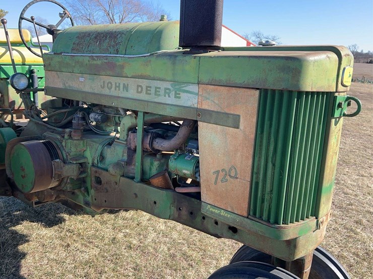 john-deere-720-image-10