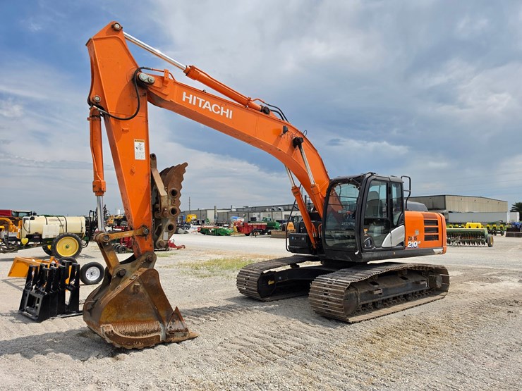 2021-hitachi-zx210-lc-6n-image-1