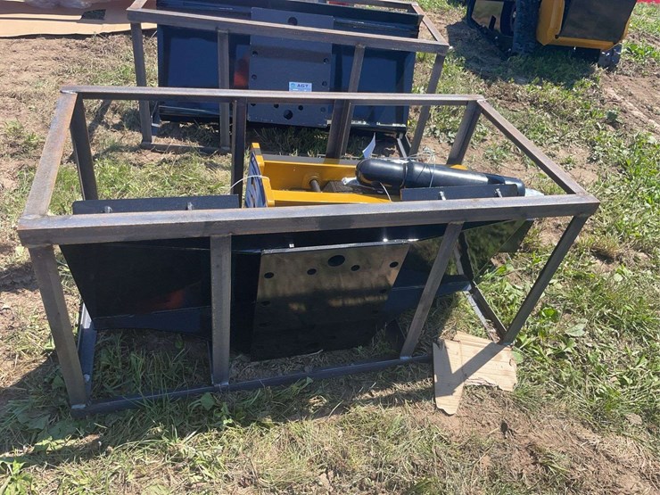 agt-skid-steer-hydraulic-hammer-image-3
