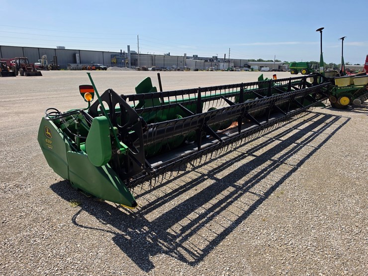 2005-john-deere-630f-image-14