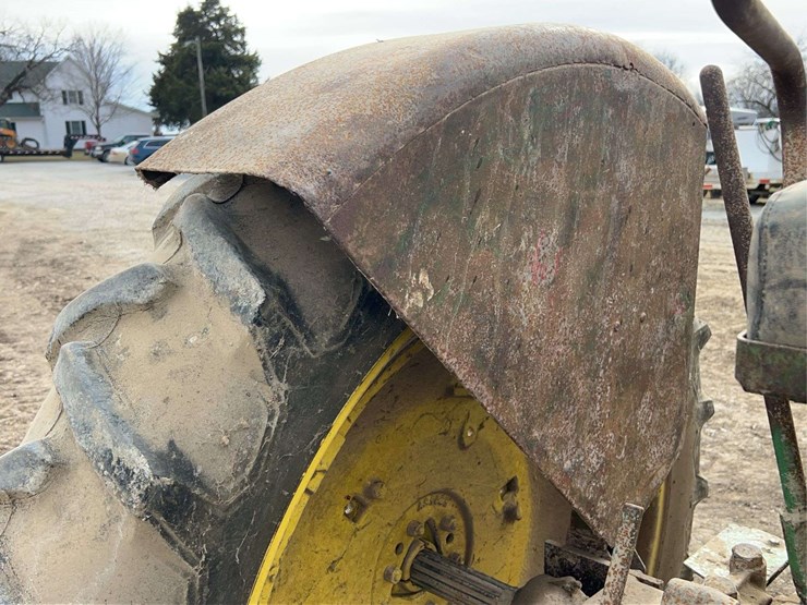 john-deere-model-b-image-45