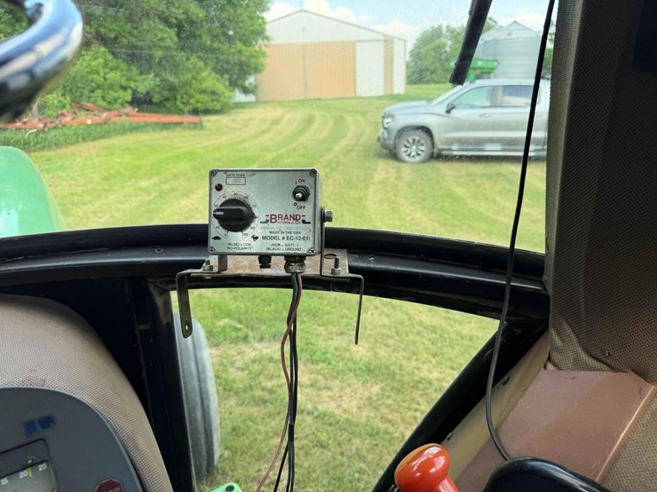 john-deere-4450-image-23
