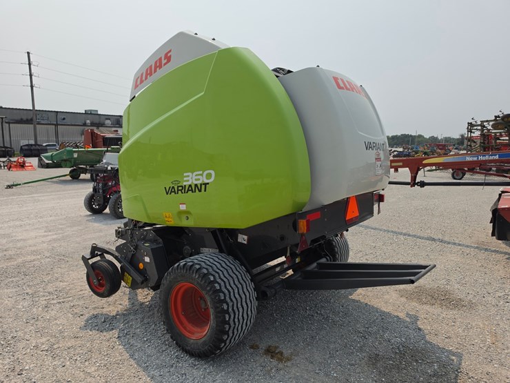 claas-variant-360-image-9