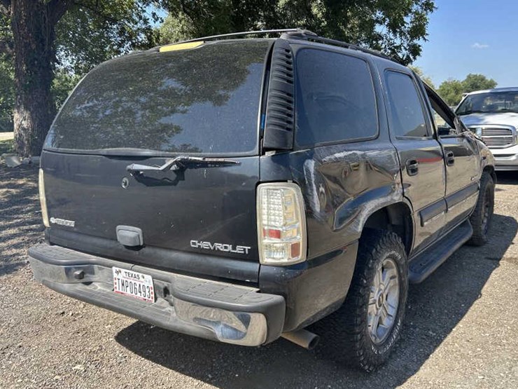 2003-chevrolet-tahoe-image-4