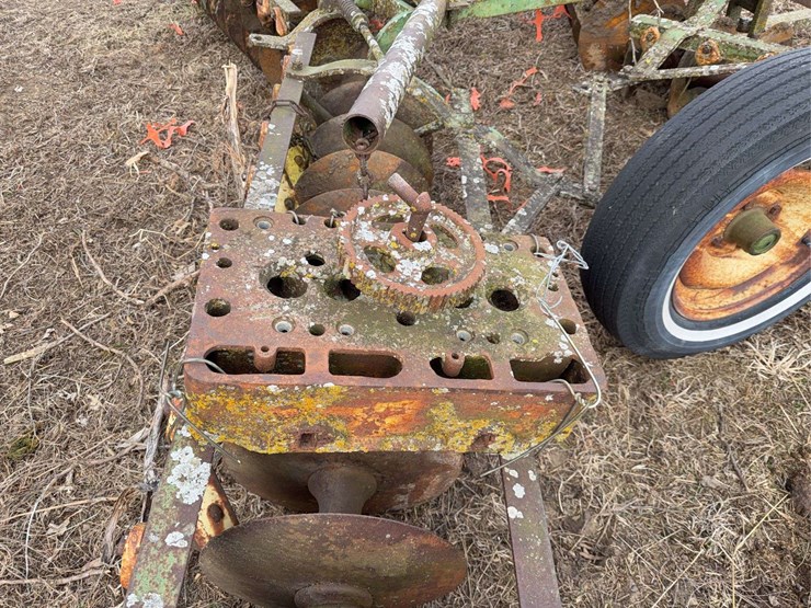john-deere-11-image-23