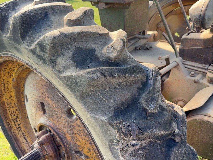 john-deere-model-b-image-29