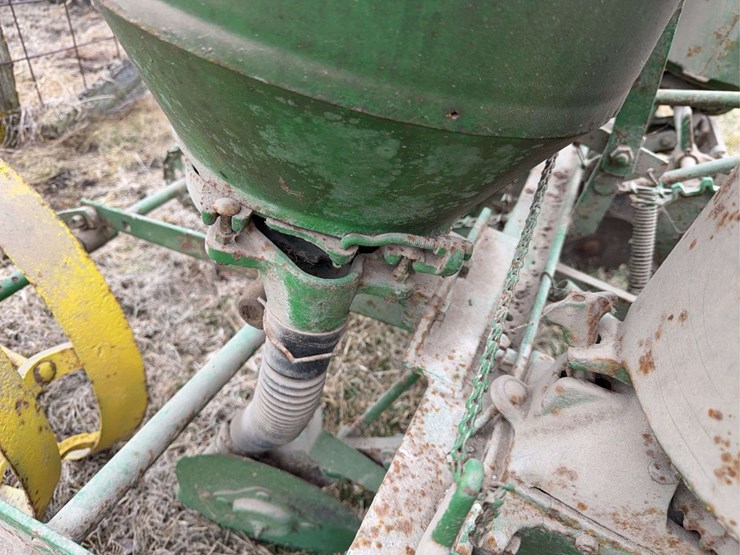 john-deere-two-row-planter-image-24