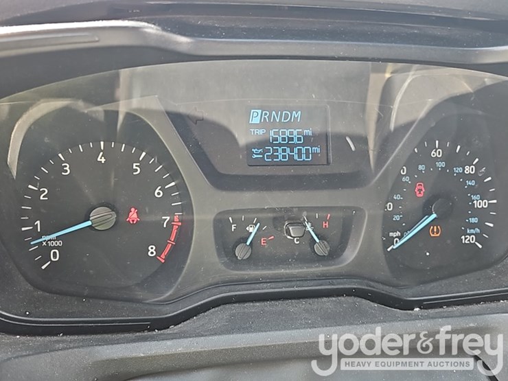 2015-ford-transit-image-38