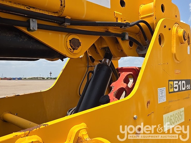 2017-jcb-510-56-image-34